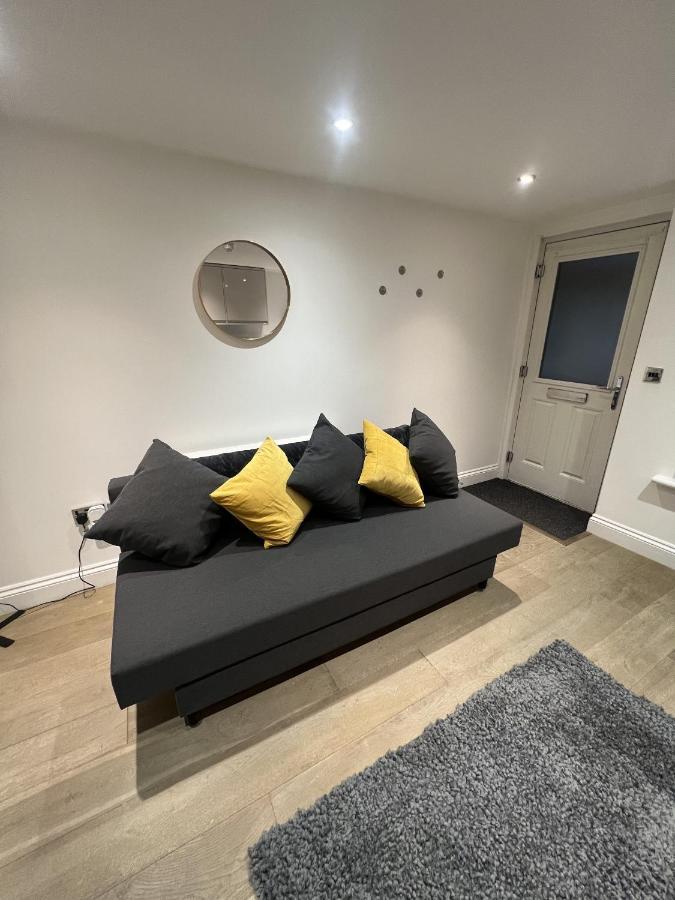 The Windsor Apartment By Gge, Brighton Beach, Sleeps 4 Экстерьер фото
